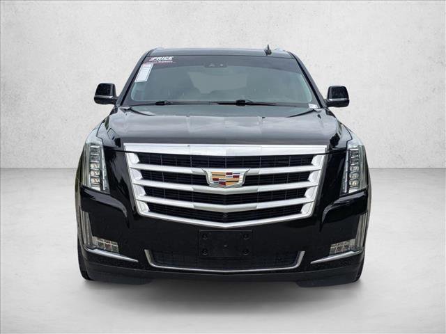 Used 2019 Cadillac Escalade Luxury AWD/4WD image 2