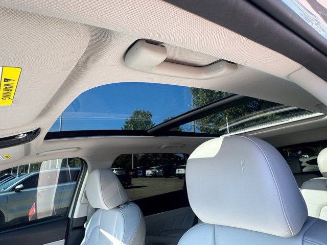 Certified 2023 Kia Sorento SX FWD image 24