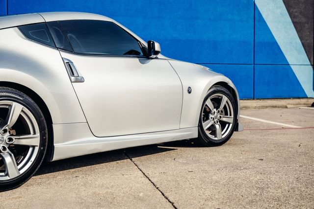 Used 2009 Nissan 370Z Coupe image 20