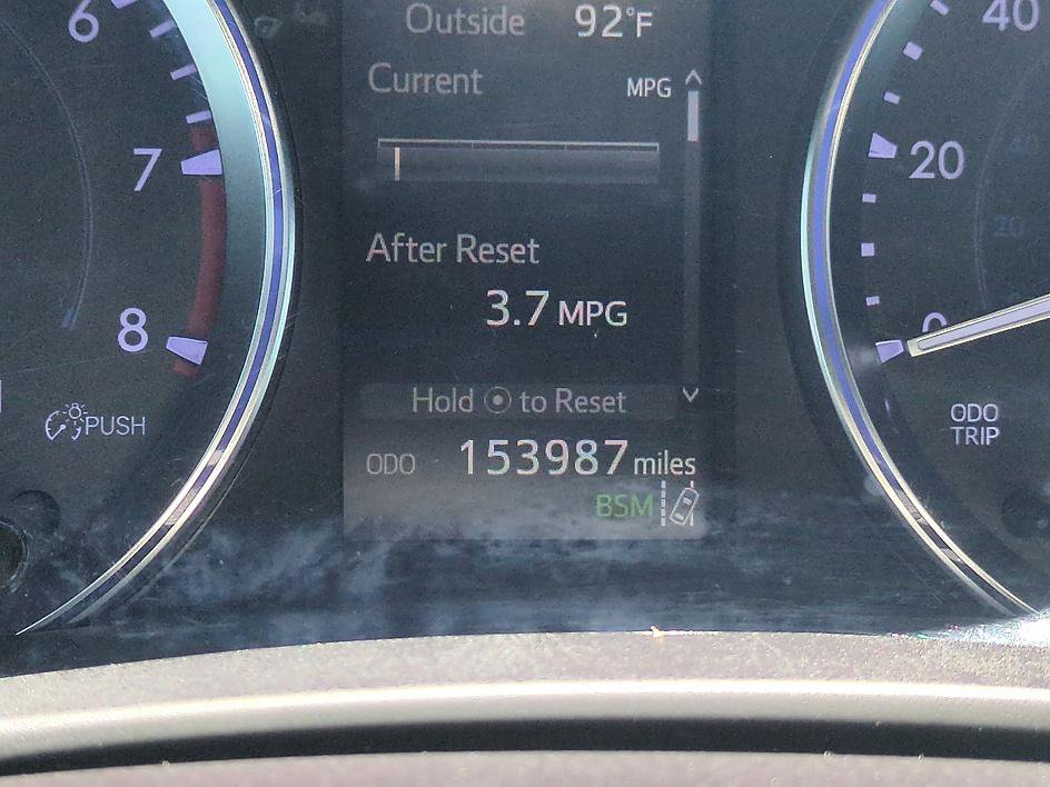 Used 2019 Toyota Highlander XLE FWD image 18