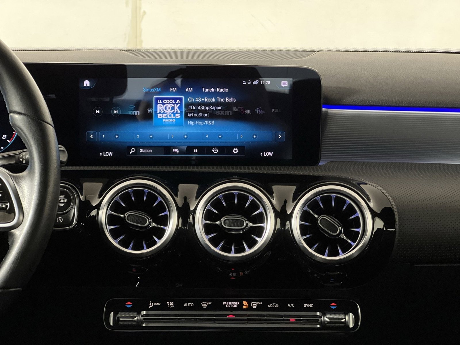 Used 2022 Mercedes-Benz A 220 4MATIC image 18