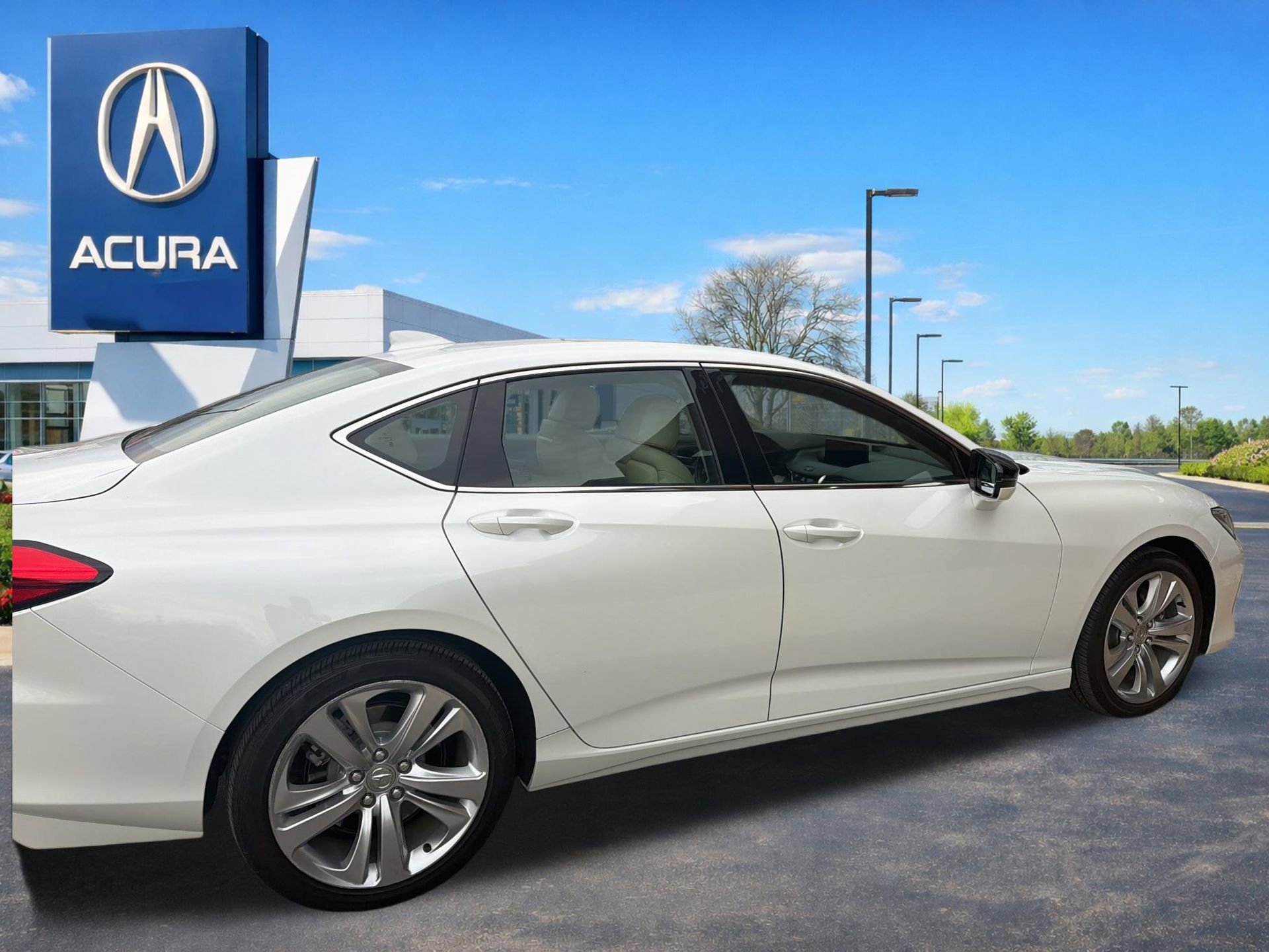 Used 2023 Acura TLX w/ Technology Package image 6