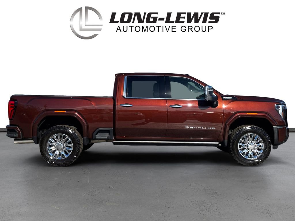 Used 2024 GMC Sierra 2500 Denali Ultimate image 8