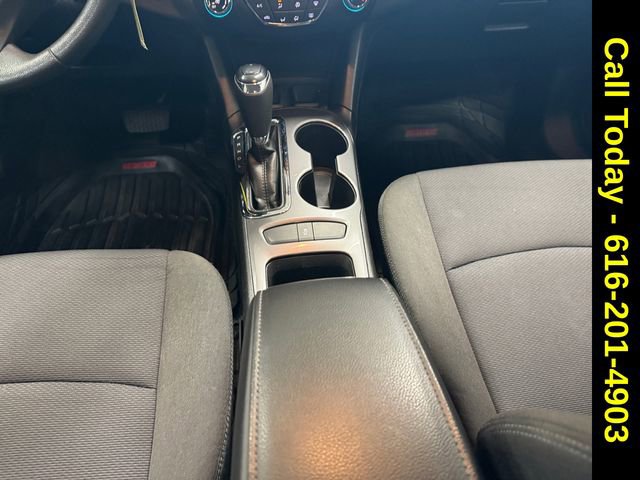 Used 2018 Chevrolet Cruze LT image 13