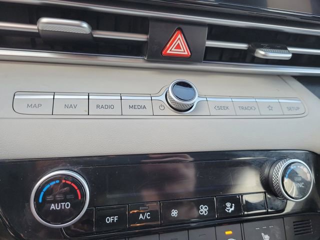 Used 2025 Hyundai Elantra Limited image 27