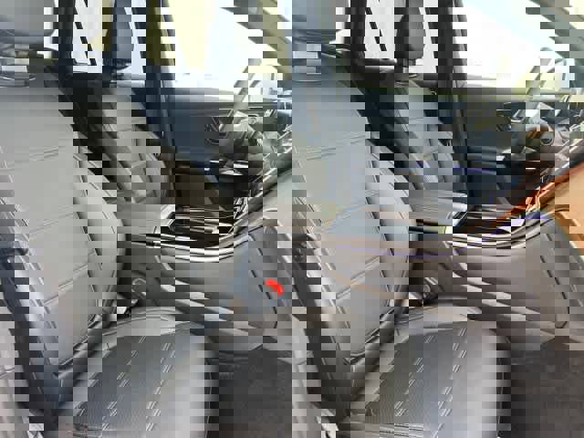 Used 2026 Mercedes-Benz GLC 300 image 22