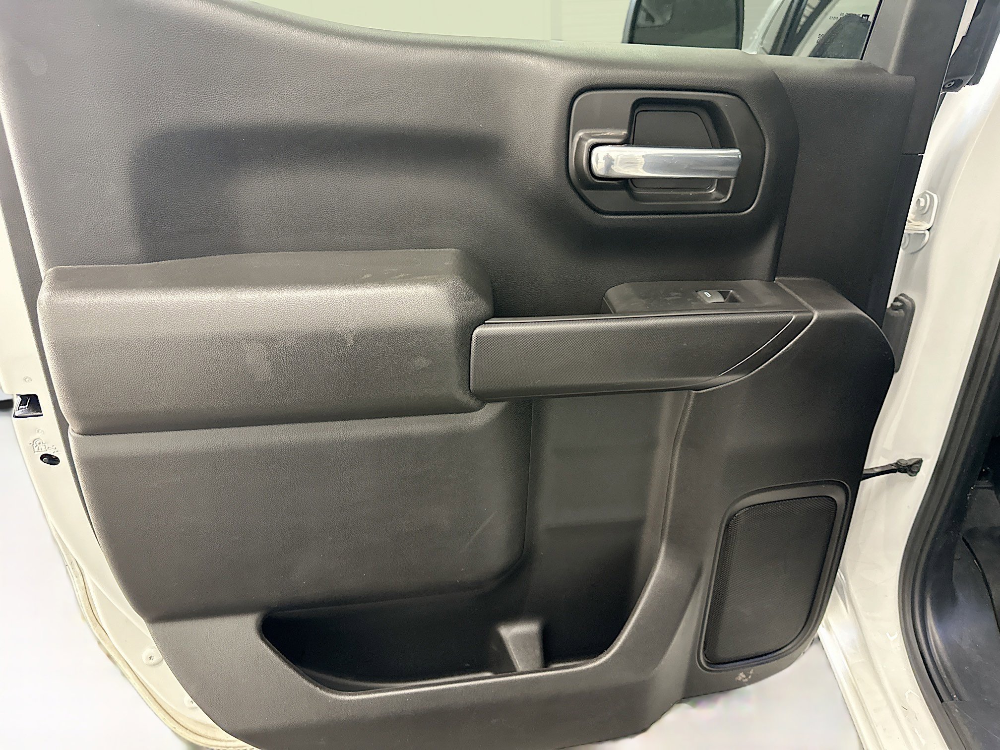 Used 2025 GMC Sierra 1500 Pro w/ Graphite Edition AWD/4WD image 27