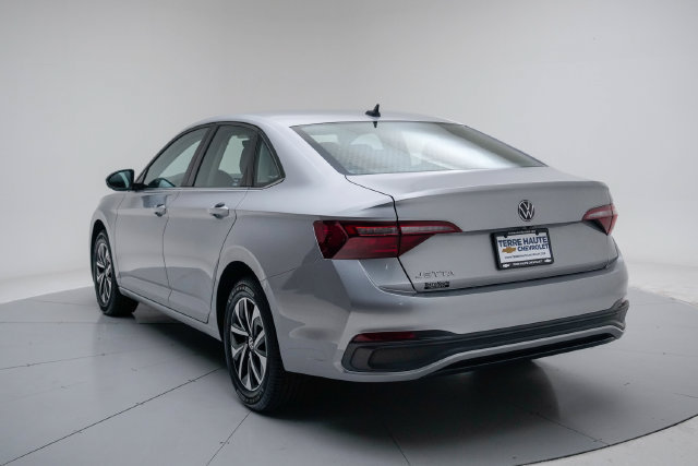 Used 2022 Volkswagen Jetta S FWD image 3