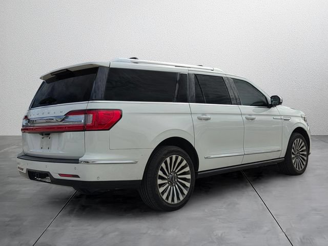 Used 2021 Lincoln Navigator L Reserve AWD/4WD image 4