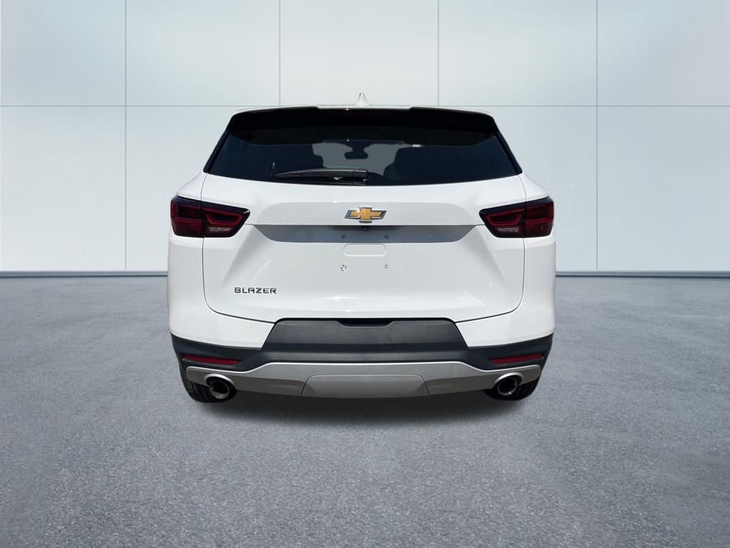 Used 2025 Chevrolet Blazer LT image 6