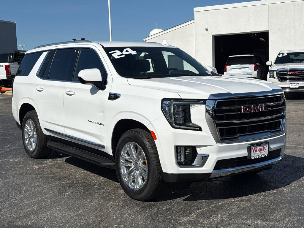 Used 2024 GMC Yukon SLT w/ Max Trailering Package AWD/4WD image 4