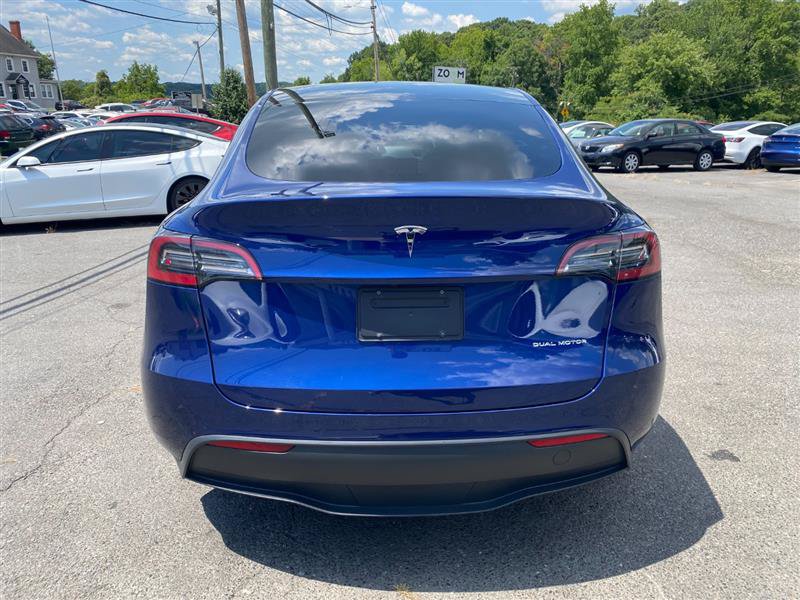 Used 2024 Tesla Model Y Long Range AWD/4WD image 4