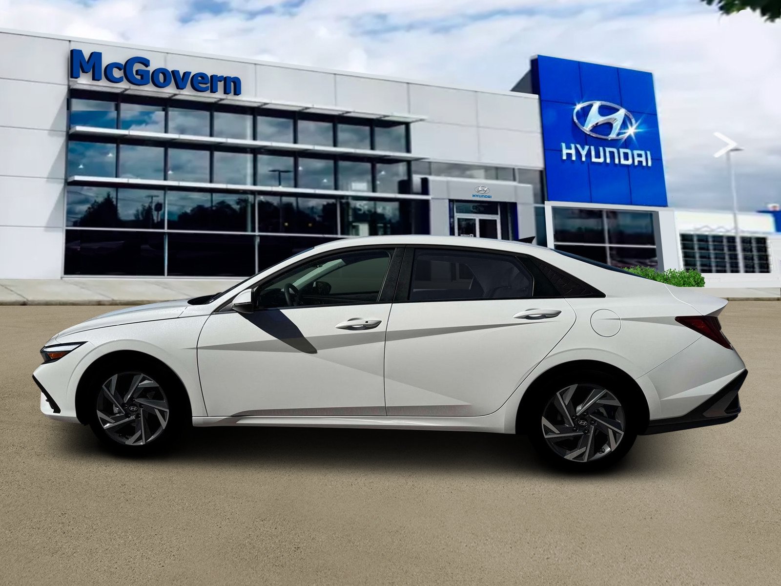 New 2026 Hyundai Elantra Limited FWD image 3