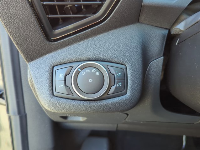 Used 2018 Ford Escape Titanium AWD/4WD image 13