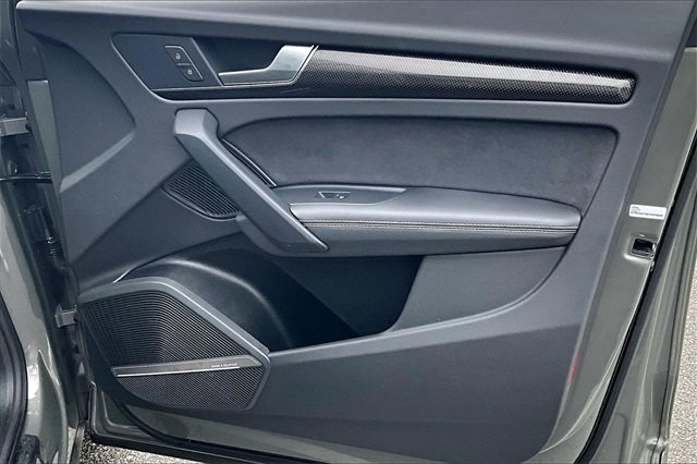 Used 2024 Audi SQ5 Prestige image 25