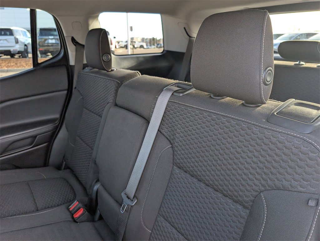 Used 2019 GMC Acadia SLE image 16