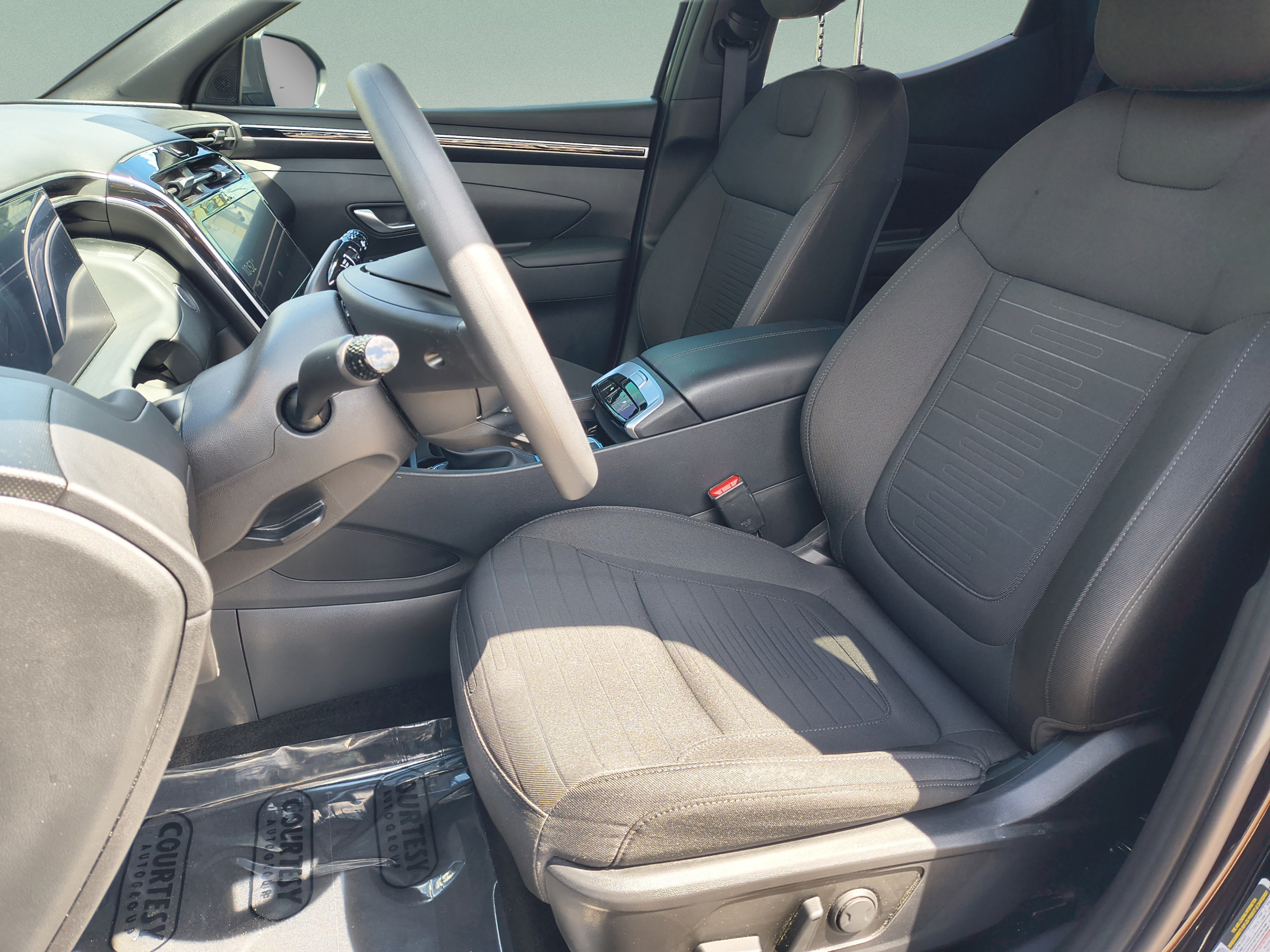 Used 2024 Hyundai Santa Cruz SEL w/ Activity Package FWD image 19