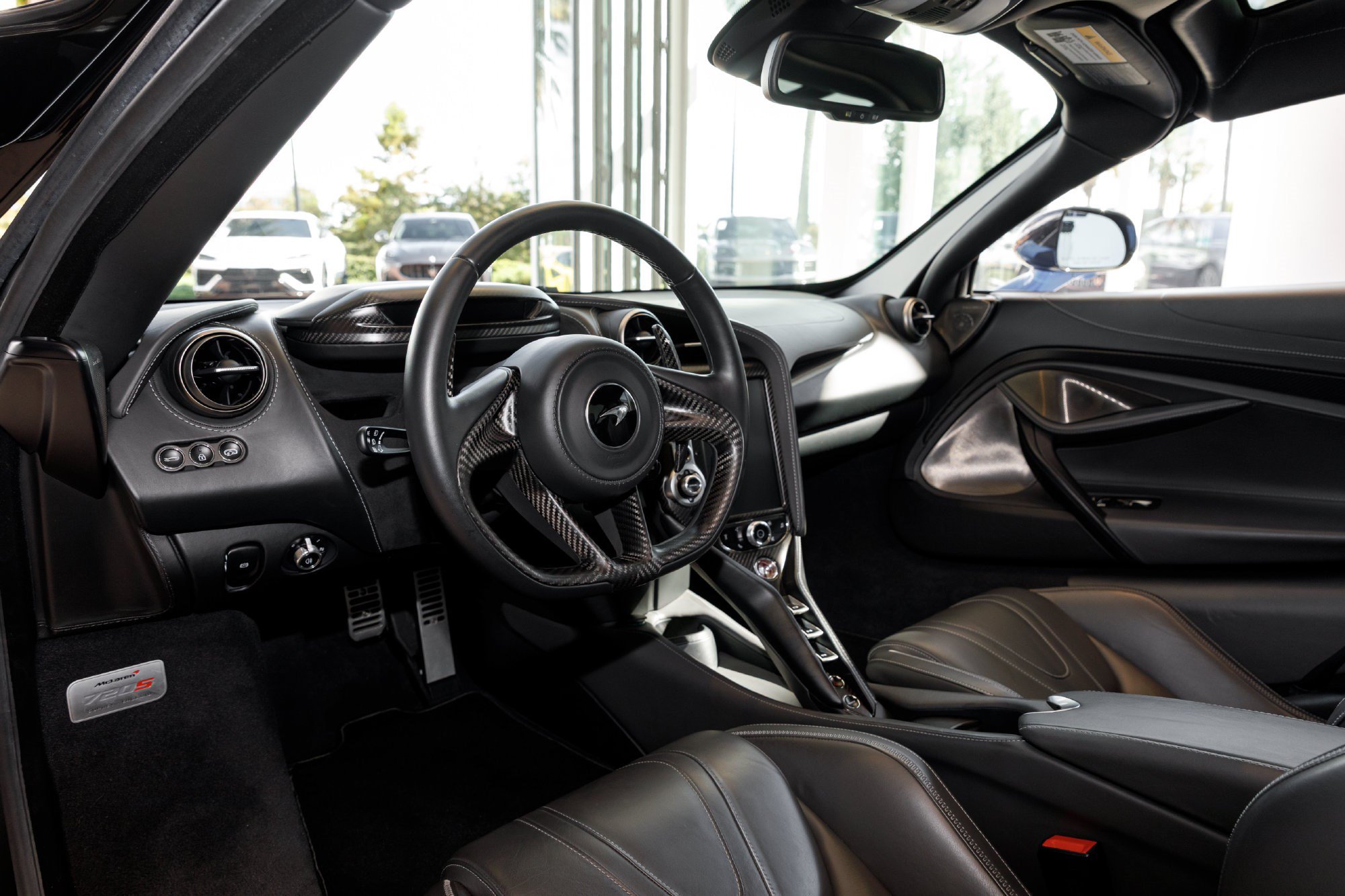 Used 2019 McLaren 720S Luxury RWD image 25
