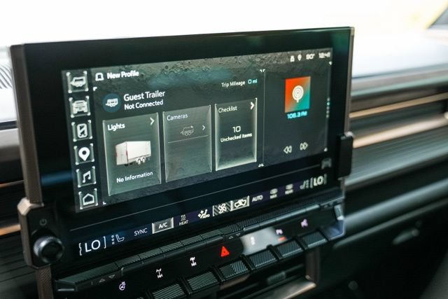 Used 2025 GMC Hummer EV 3X w/ Extreme Off-Road Package AWD/4WD image 35