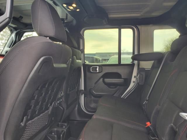 Used 2022 Jeep Wrangler Unlimited Rubicon w/ Xtreme Recon 35" Tire Package image 27