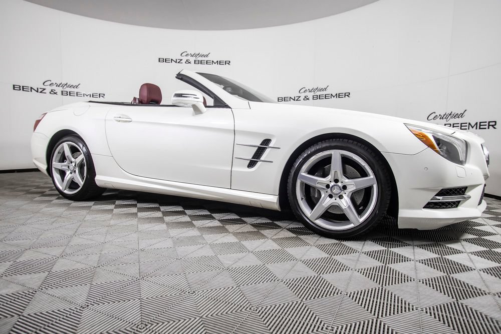 Used 2016 Mercedes-Benz SL 400 image 3