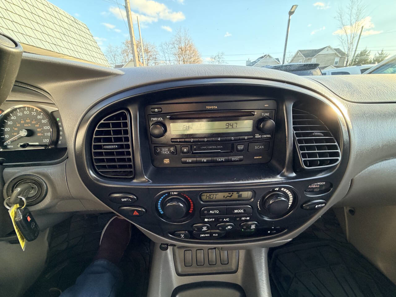 Used 2005 Toyota Sequoia SR5 image 59