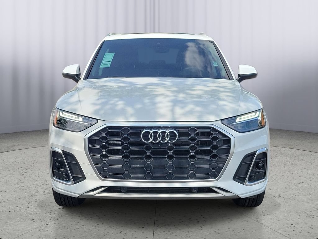 Used 2024 Audi Q5 e Premium Plus w/ Premium Plus Package AWD/4WD image 10