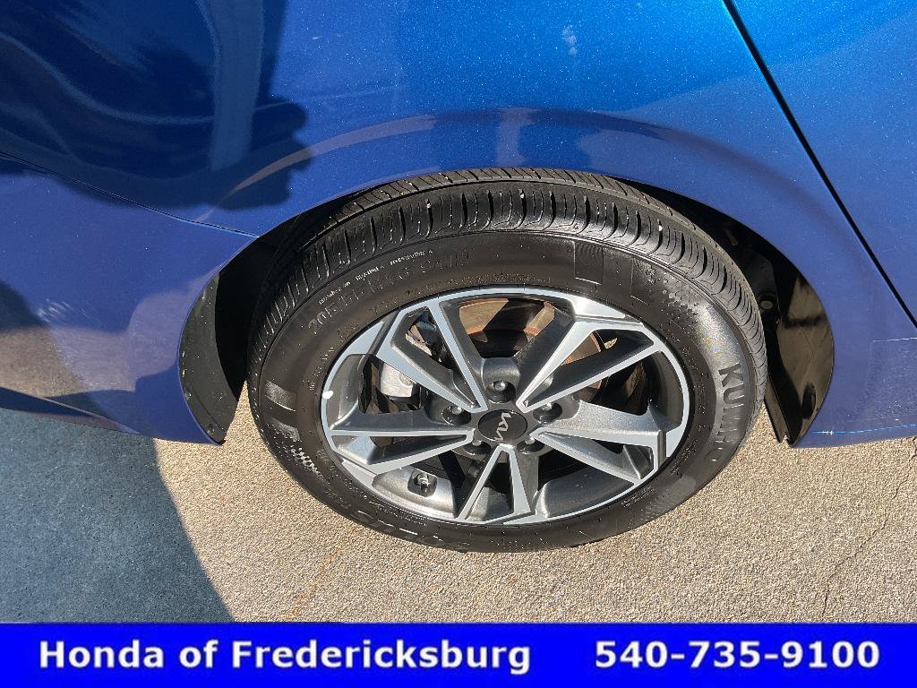 Used 2023 Kia Forte LXS w/ LXS Technology Package FWD image 12