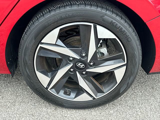 Used 2023 Hyundai Elantra Limited w/ Cargo Package image 32