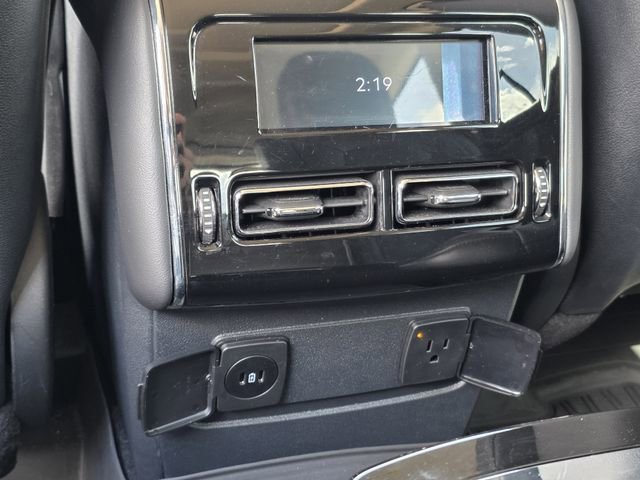 Used 2025 Lincoln Aviator Reserve w/ Luxury Package image 19