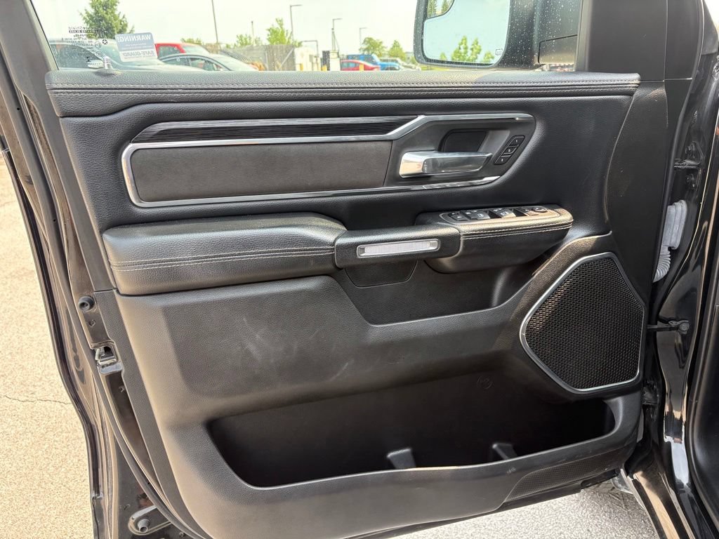 Used 2024 RAM 1500 Laramie AWD/4WD image 10
