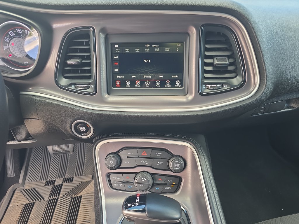 Used 2022 Dodge Challenger R/T RWD image 19