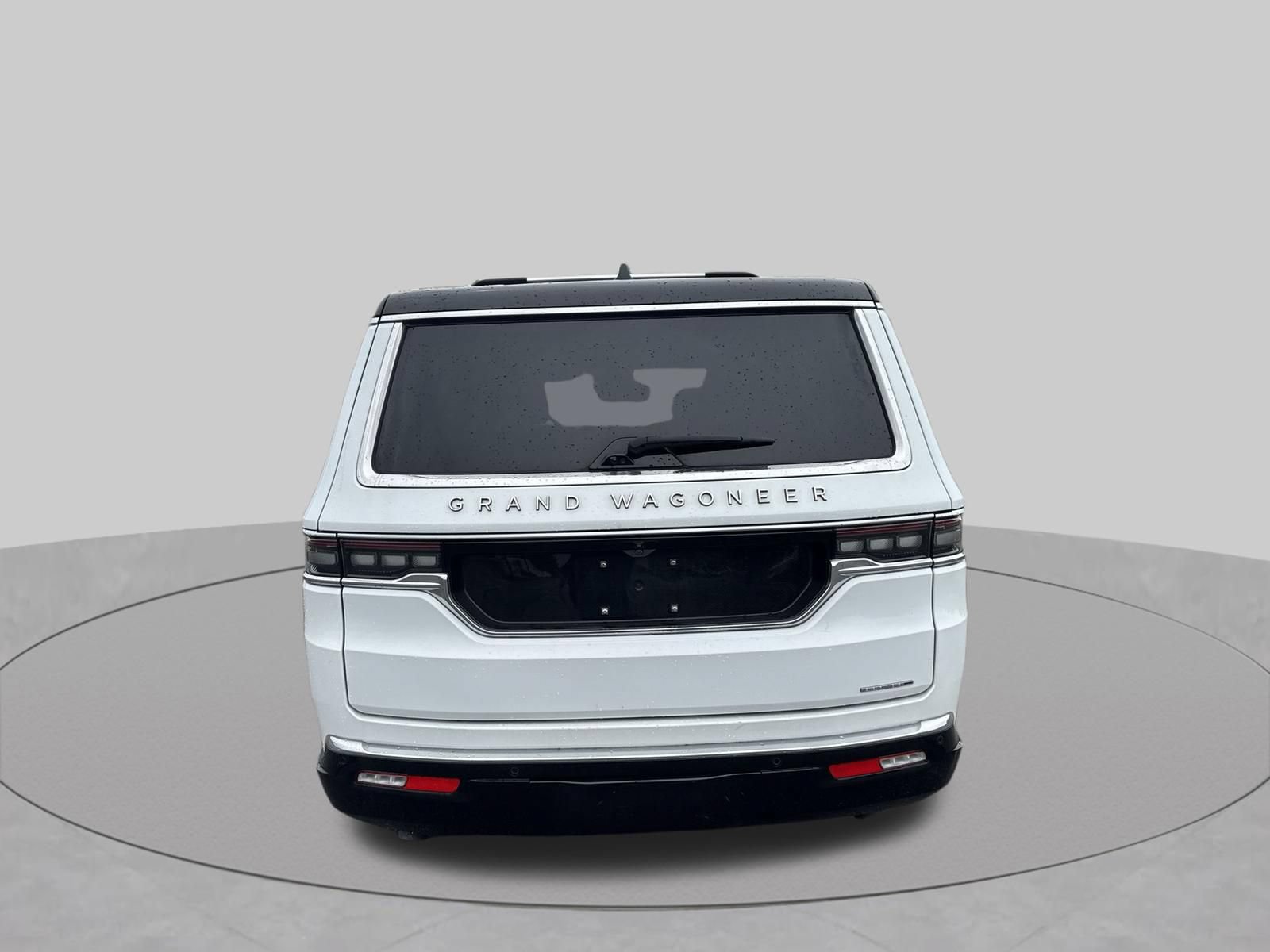 Used 2024 Jeep Grand Wagoneer L Series III AWD/4WD image 6