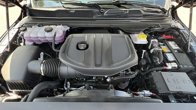 New 2026 RAM 1500 Laramie AWD/4WD image 15