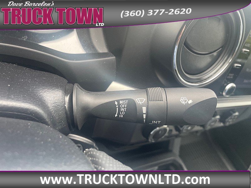 Used 2022 Toyota Tacoma SR5 w/ SR5 Appearance Package (SM) AWD/4WD image 16