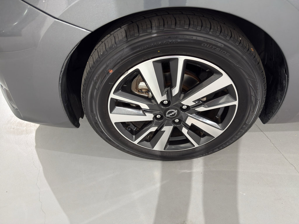 Used 2024 Nissan Versa SV image 4