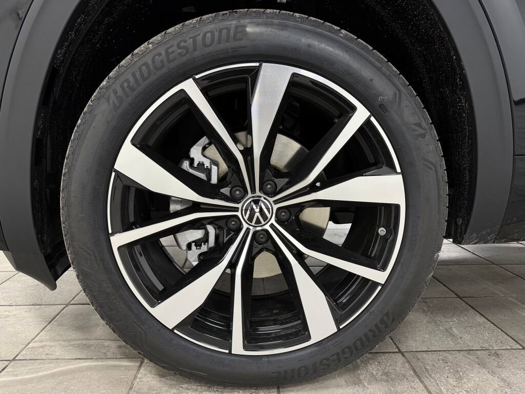 New 2026 Volkswagen Atlas SEL Premium R-Line image 33