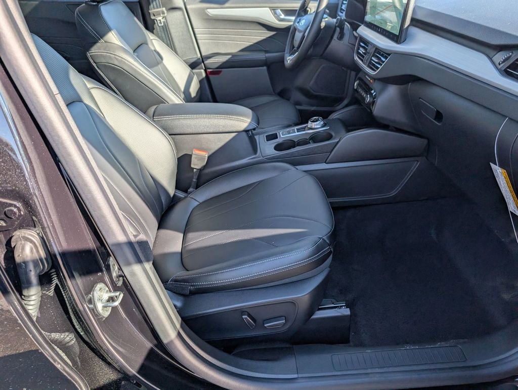 New 2026 Ford Escape Platinum w/ Premium Technology Package AWD/4WD image 49
