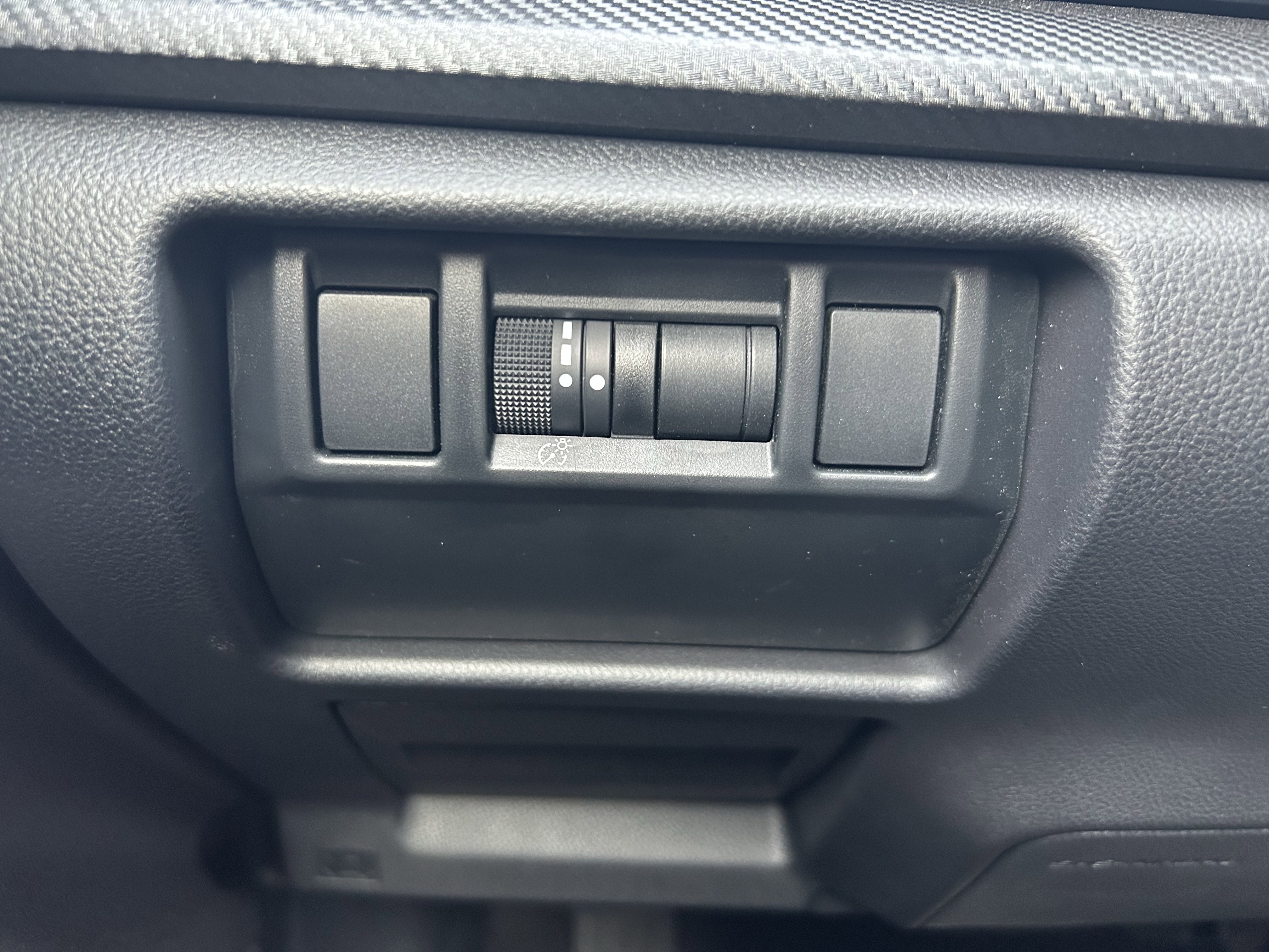 Certified 2025 Subaru Crosstrek 2.5i Limited image 14