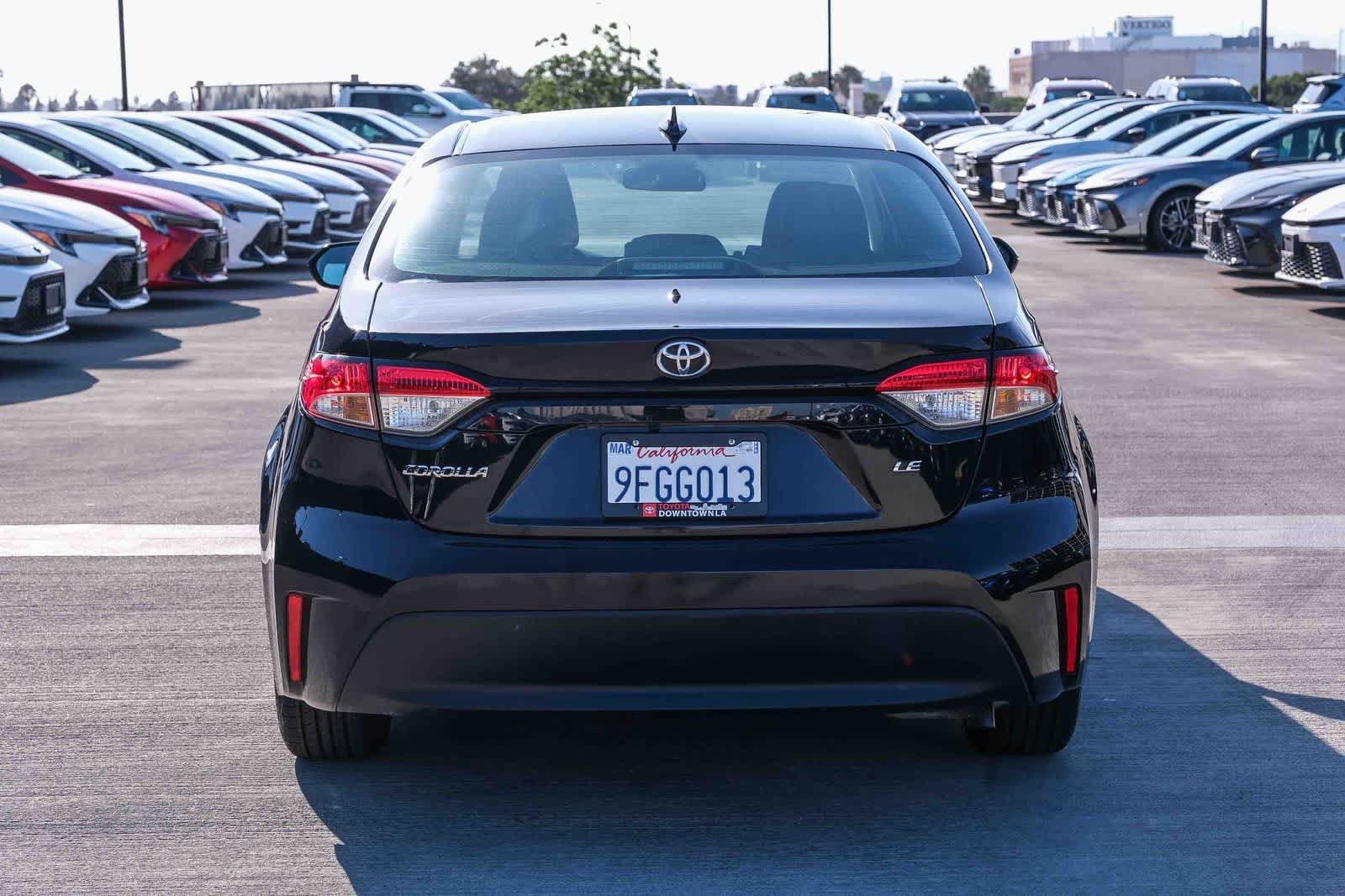Used 2023 Toyota Corolla LE FWD image 5