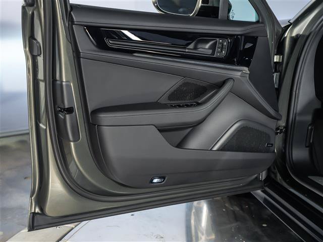 New 2026 Porsche Panamera 4 AWD/4WD image 23