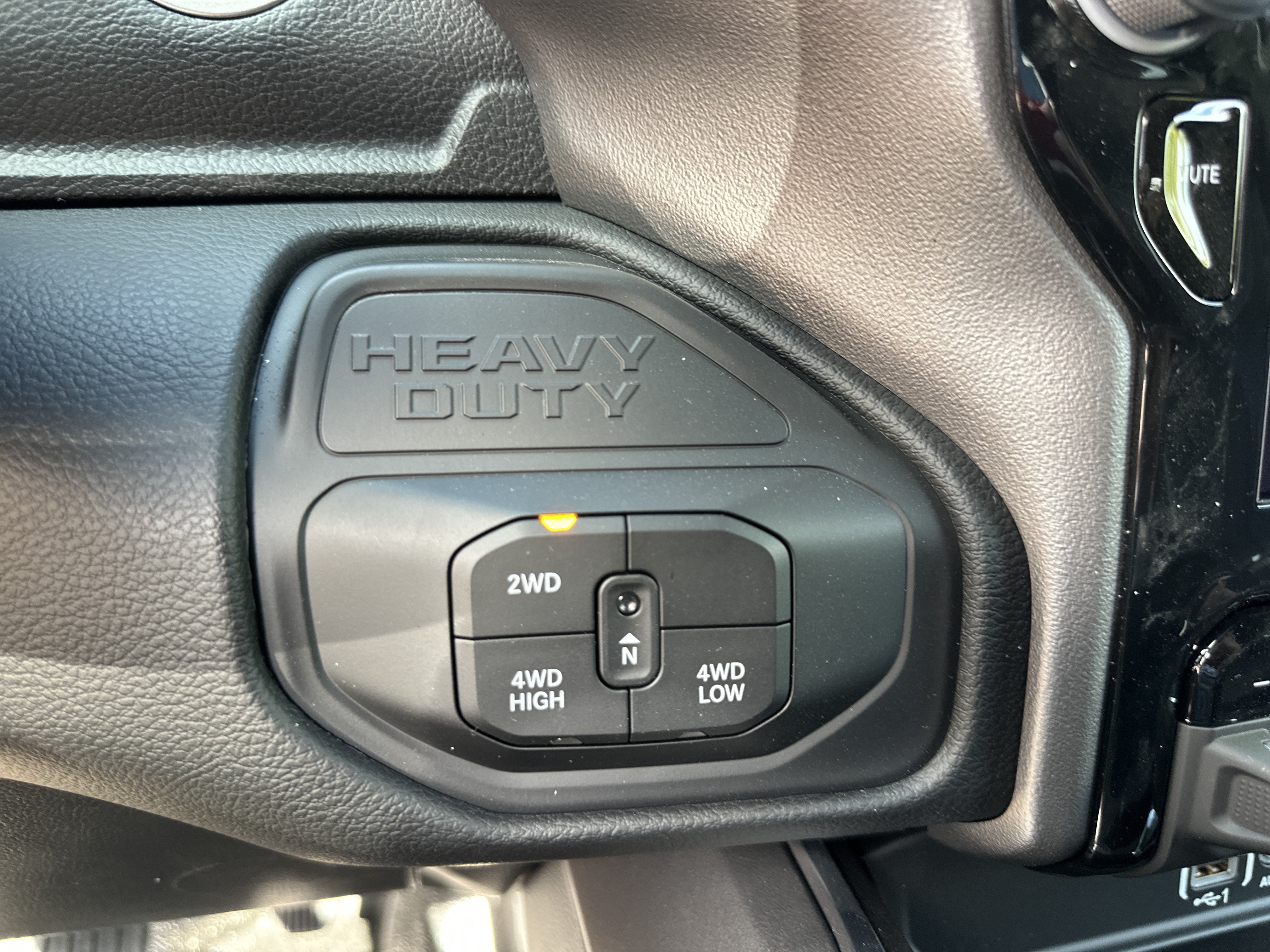 New 2027 RAM 5500 4x4 Crew Cab w/ Laramie Trim Package image 8