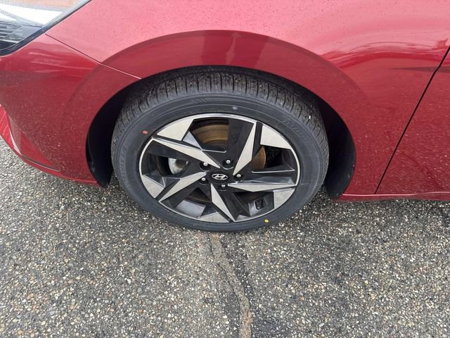 Used 2023 Hyundai Elantra SEL w/ Convenience Package image 11