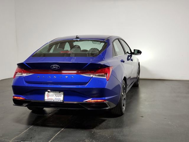 Used 2022 Hyundai Elantra SEL w/ Convenience + Premium Package FWD image 29