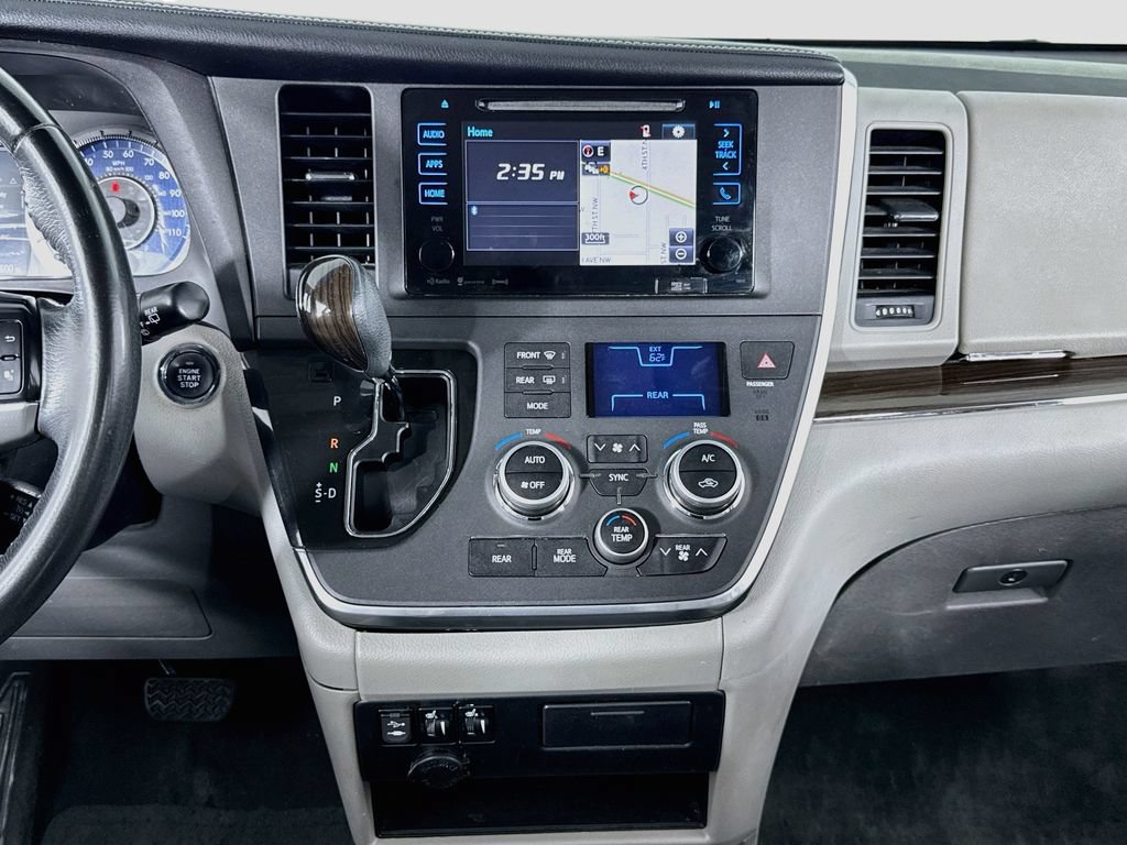 Used 2016 Toyota Sienna XLE w/ XLE Navigation Package AWD/4WD image 10