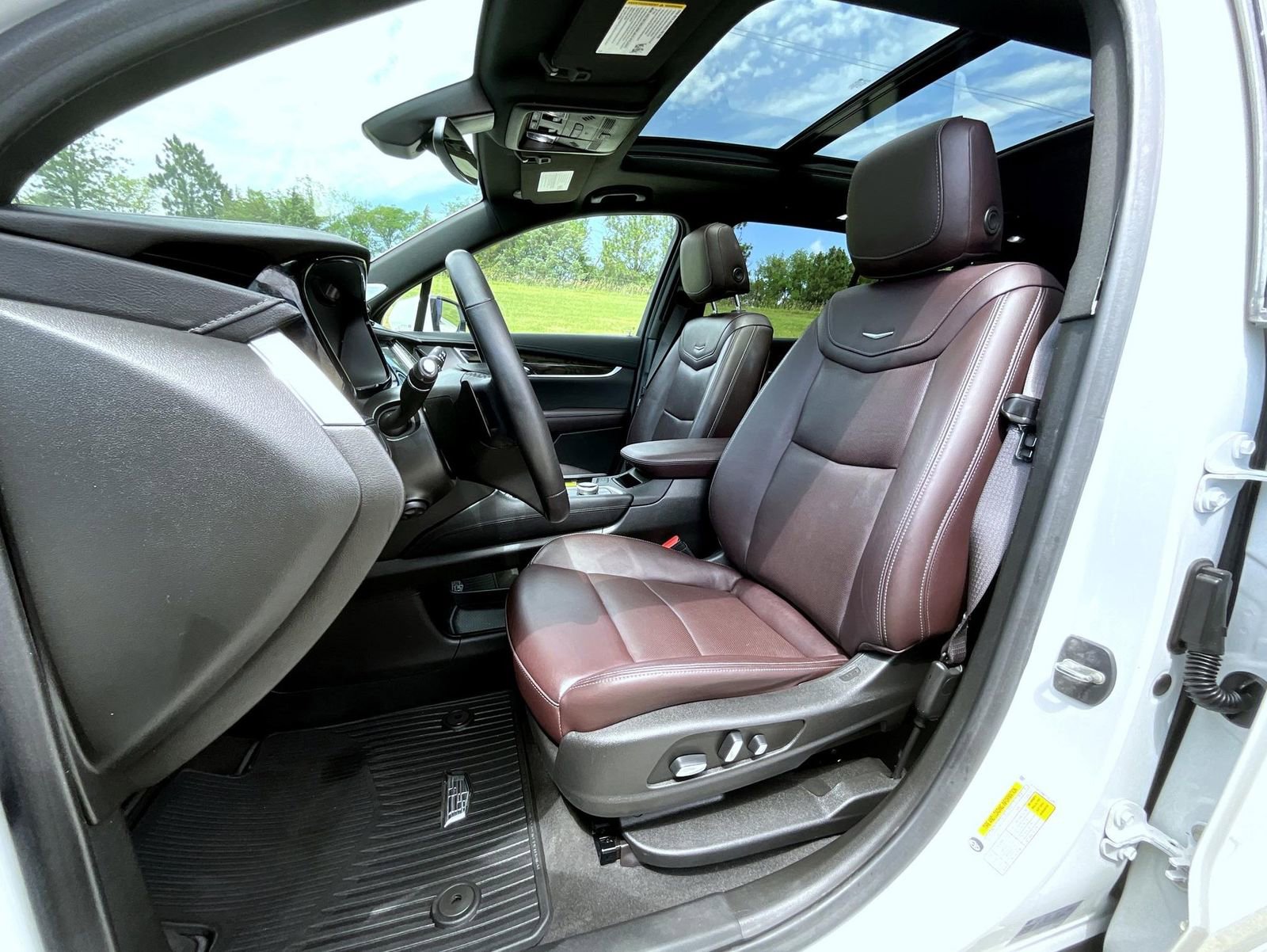 Used 2021 Cadillac XT6 Premium Luxury image 11