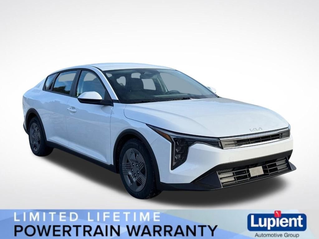 New 2026 Kia K4 LX image 1