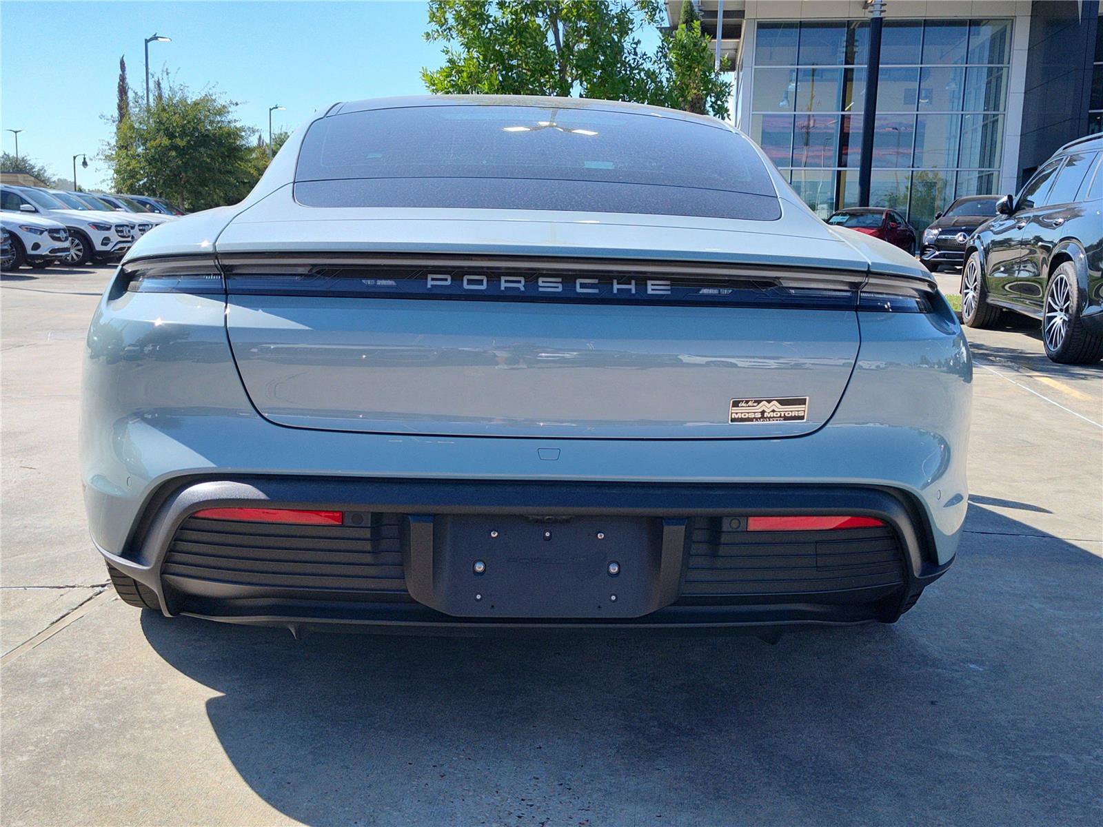 Used 2025 Porsche Taycan image 5