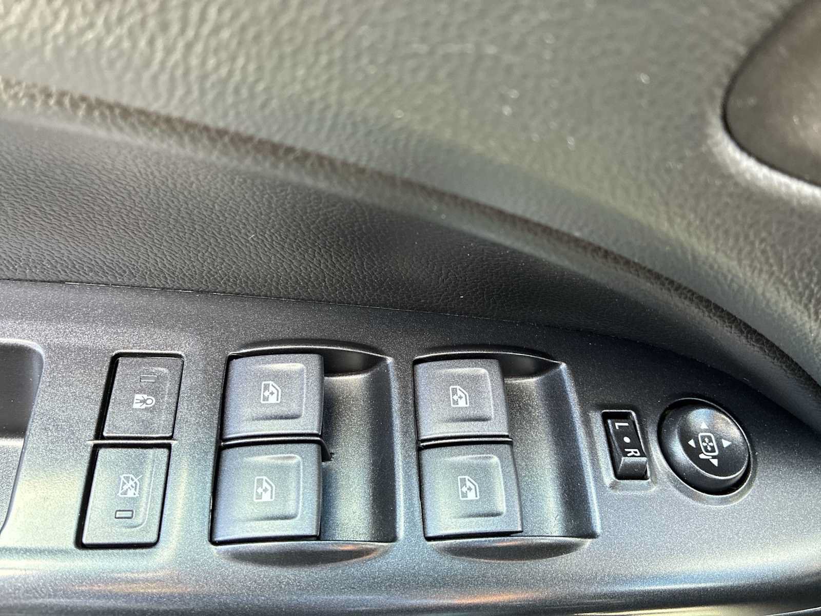 Used 2022 GMC Canyon AT4 w/ Trailering Package AWD/4WD image 15