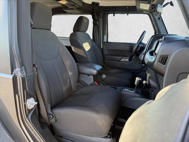 Used 2016 Jeep Wrangler Sport AWD/4WD image 13